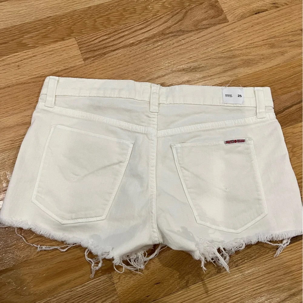 Hudson cut off jeans shorts , 25 - Picture 3 of 4